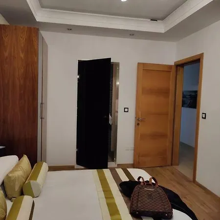 Luxury Seaview Apartment